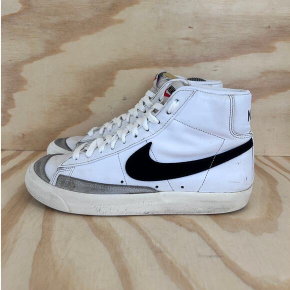 Nike - Blazer Mid 77 Vintage - Sneakers - Black - Women's - 8 - CZ1055-100 - Picture 3 of 9